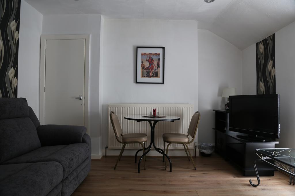 La Suisse Serviced Apartments Manchester Buitenkant foto